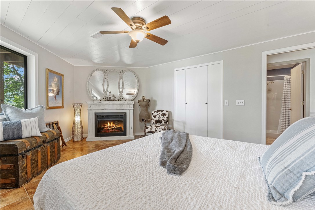 36-21-28-RURAL - Residential