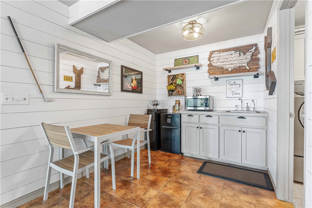 36-21-28-RURAL - Residential