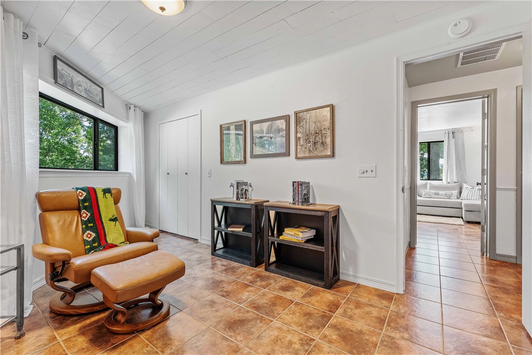 36-21-28-RURAL - Residential