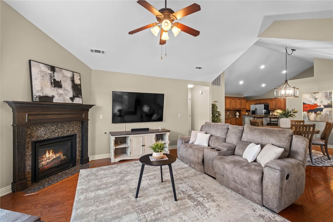 Arbors At Pinnacle Ridge HPR - Residential