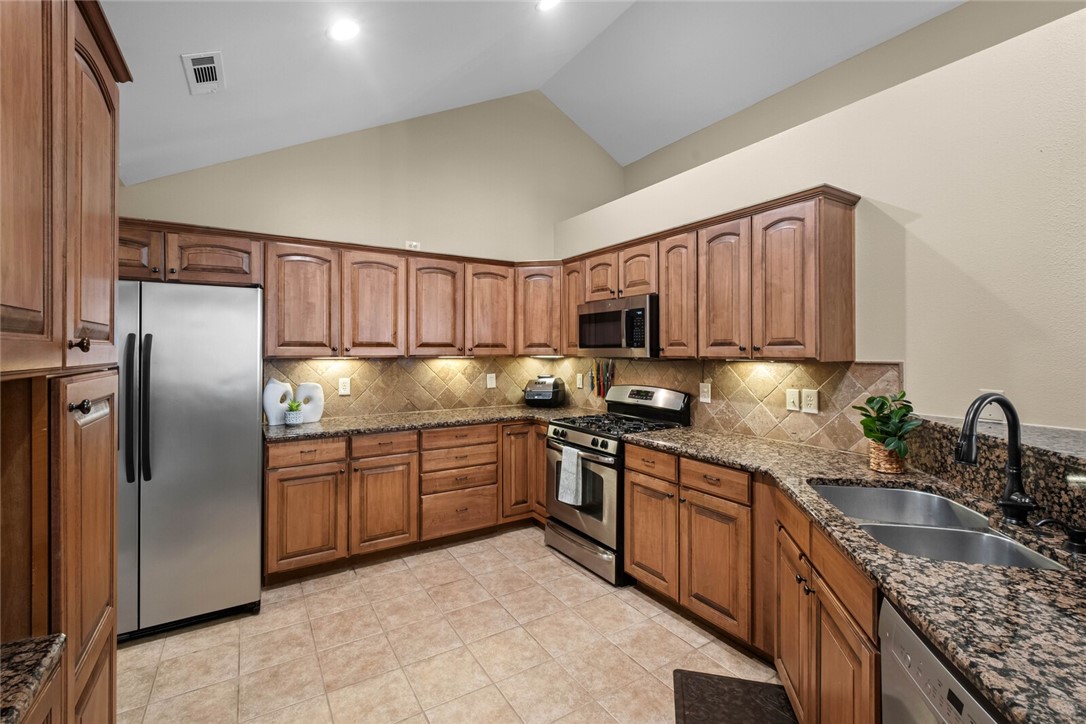 Arbors At Pinnacle Ridge HPR - Residential