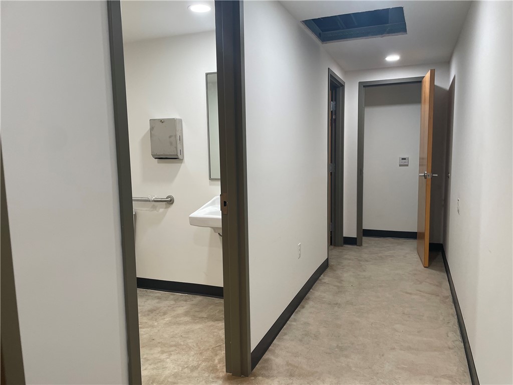 Railroad Addition - Commercial Lease