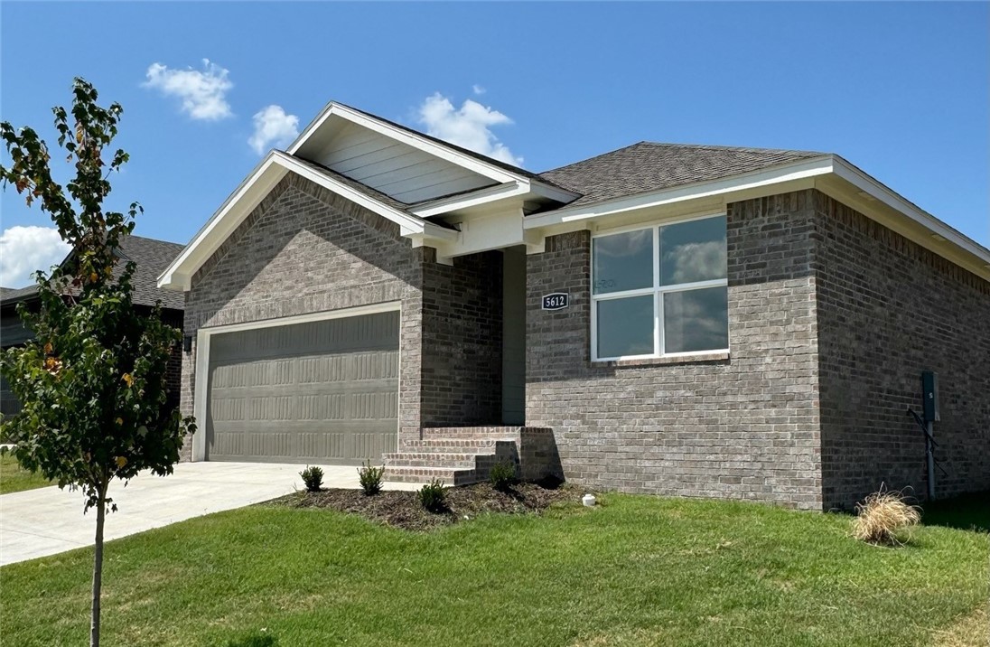 Knockout K1440 Plan in Habberton Ridge, one of our newest communities in Springdale!! It is close to the newly developed “C.L. and Willie George Park” which feature playgrounds, baseball fields, tennis courts, a dog park and walking trails. The kitchen features a beautiful island with gorgeous quartz kitchen countertops, stainless steel appliances and a pantry. Private primary bedroom includes en-suite with gorgeous quartz counter tops, double sinks and a walk-in shower. This home exterior will have 4 sides brick and LP Smart Siding. Covered patio and a landscape package. Garage Door opener! Tankless gas hot water heater! Taxes and Parcel number TBD.