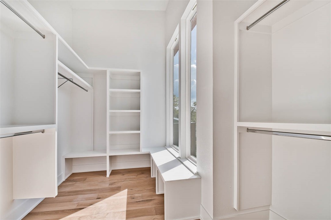 9TH & A HORIZONTAL PROPERTY REGIME-BENTO - Residential Lease