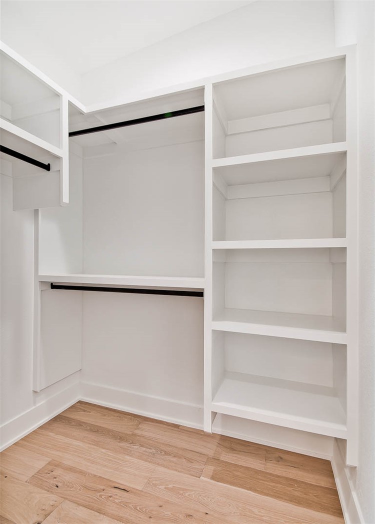 9TH & A HORIZONTAL PROPERTY REGIME-BENTO - Residential Lease