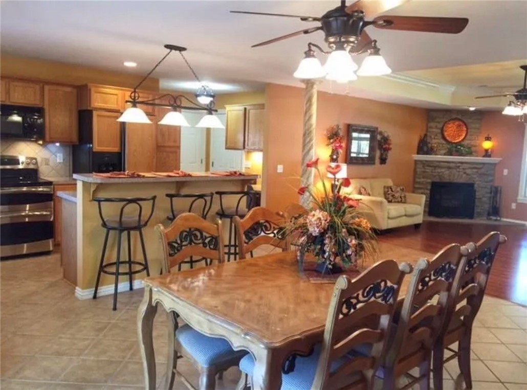 Carriage Square Sub Bentonville - Residential