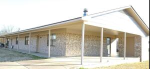 Great investment opporitunity! 3 bedroom duplex with great rental history