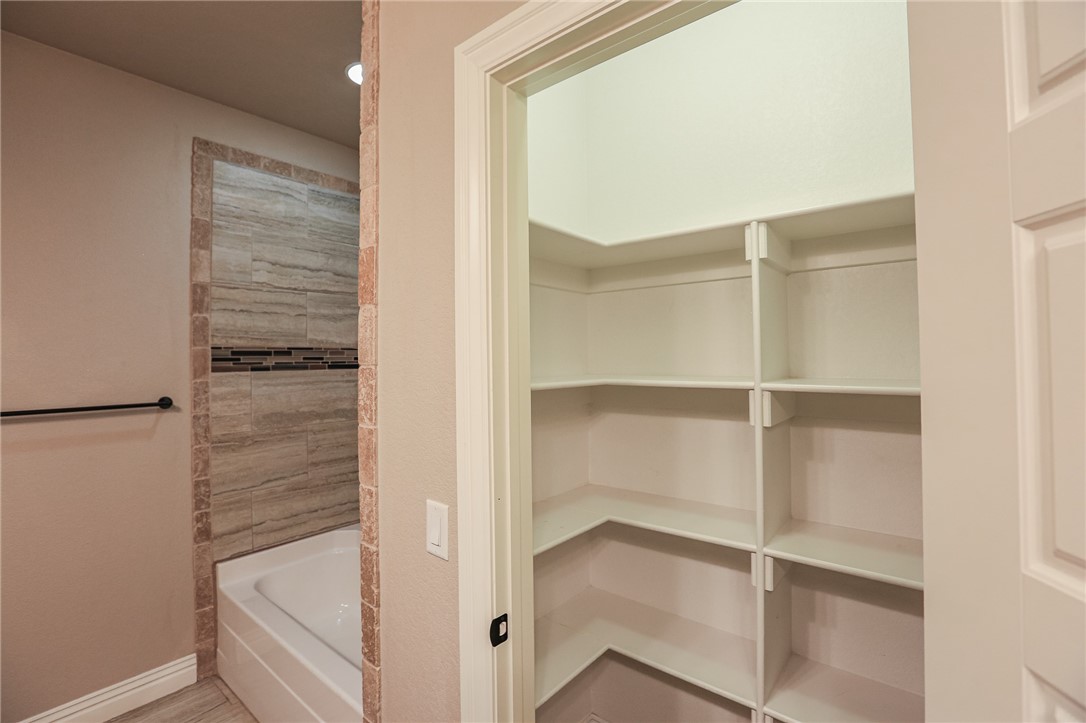 Thornbrook Village Sub Ph 1 Bentonville - Residential Lease