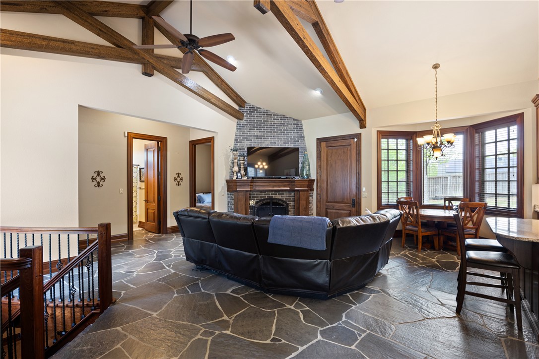 NORTHRIDGE PH III - Residential