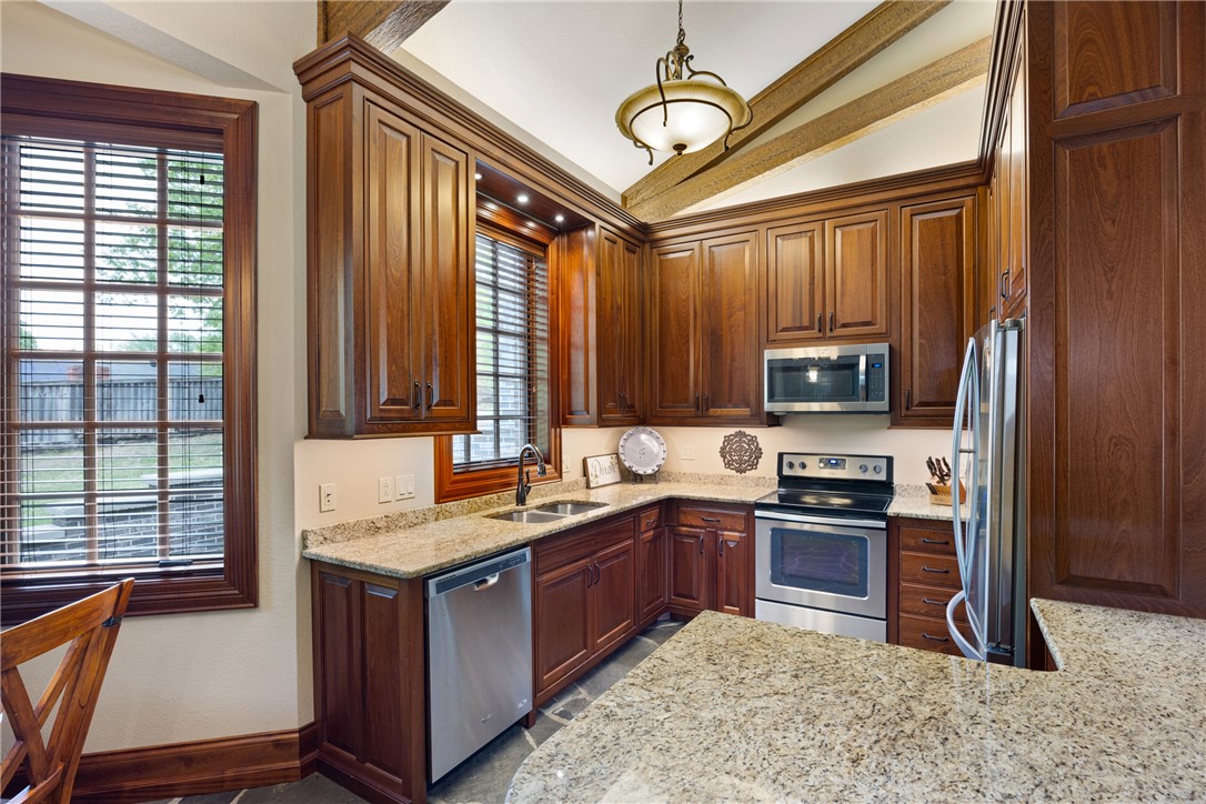 NORTHRIDGE PH III - Residential