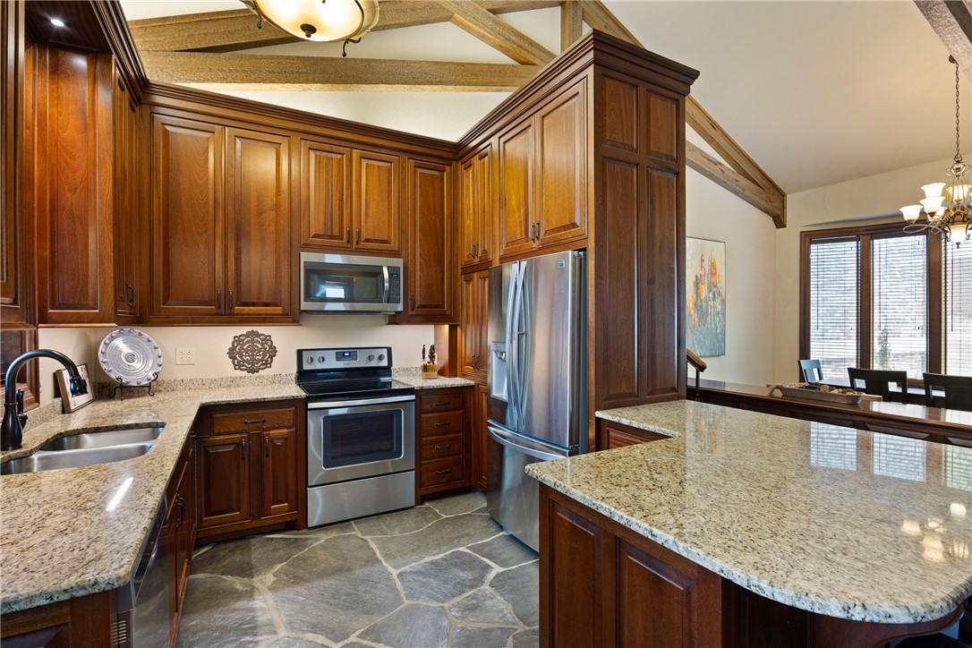 NORTHRIDGE PH III - Residential