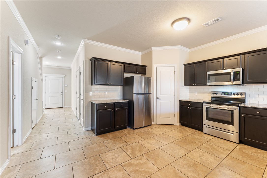 Shadowbrooke At The Peaks ll Hpr Rogers - Residential Income