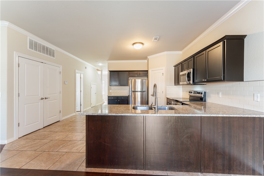 Shadowbrooke At The Peaks ll Hpr Rogers - Residential Income