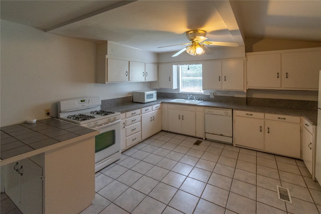 Maple Park Add - Residential Lease