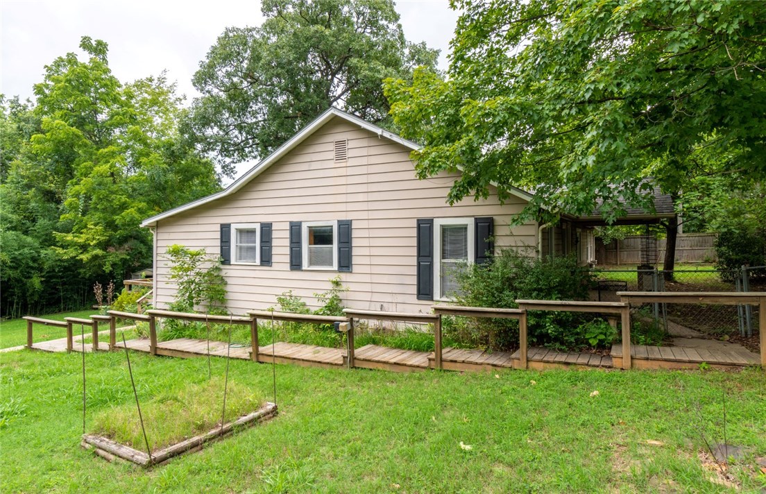 Maple Park Add - Residential Lease