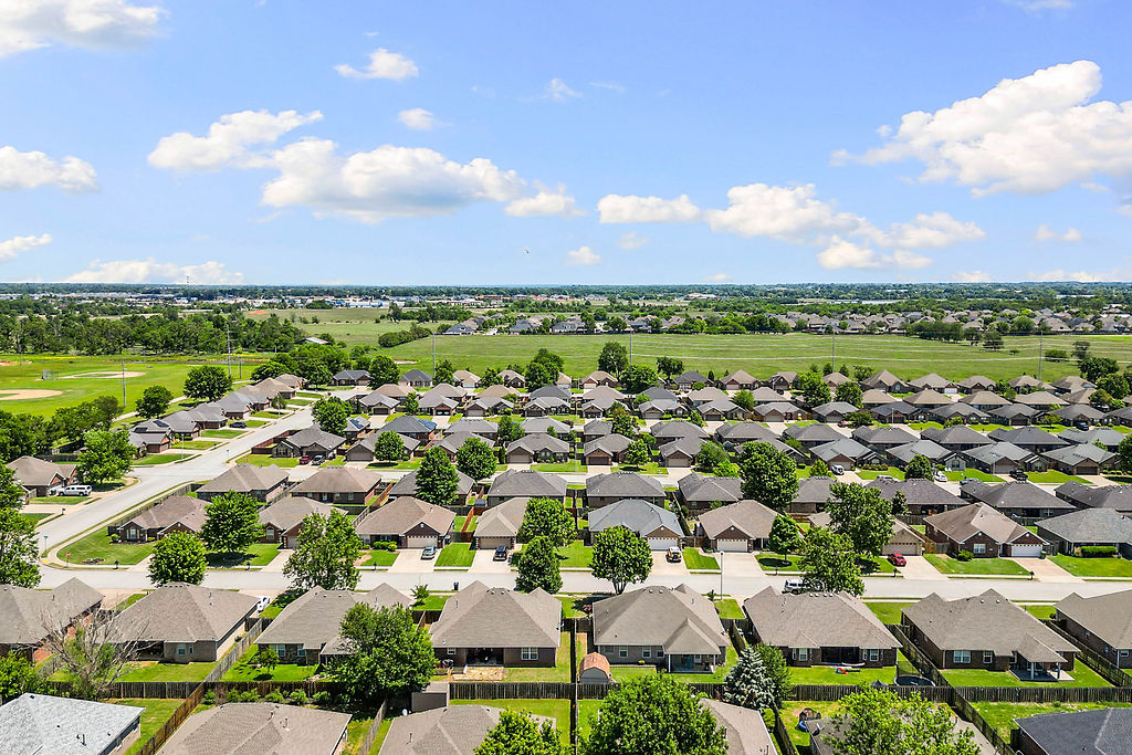 Bellview Residence Add Ph 1 Rogers - Residential