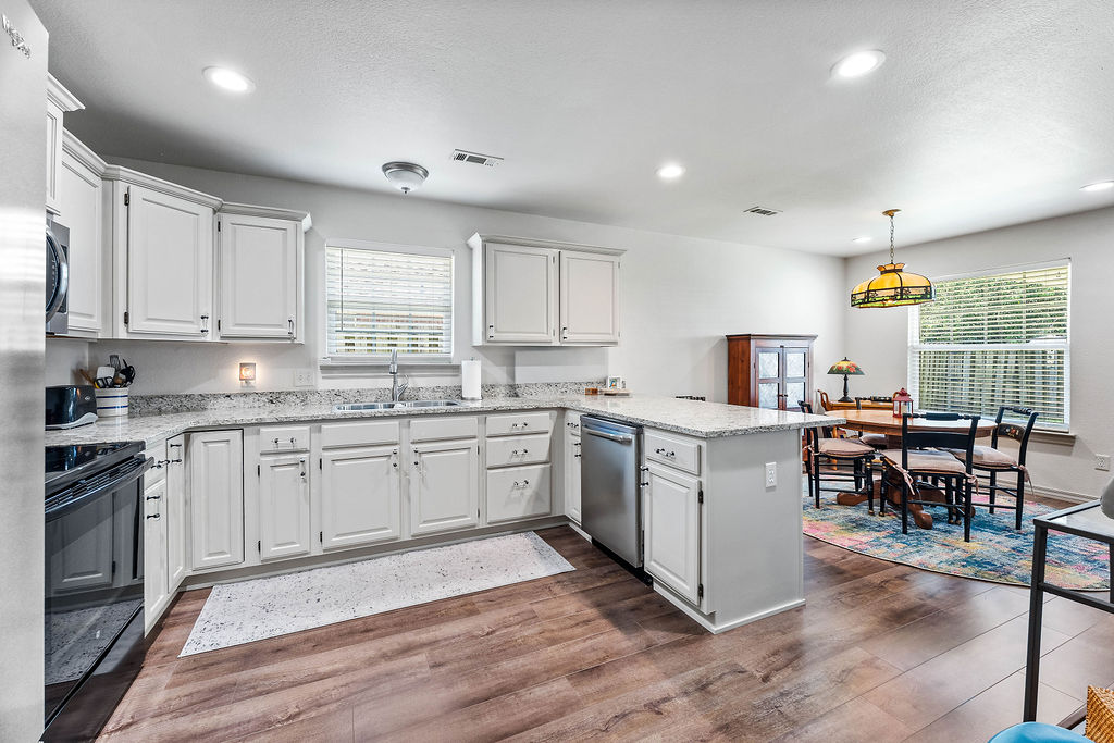 Bellview Residence Add Ph 1 Rogers - Residential
