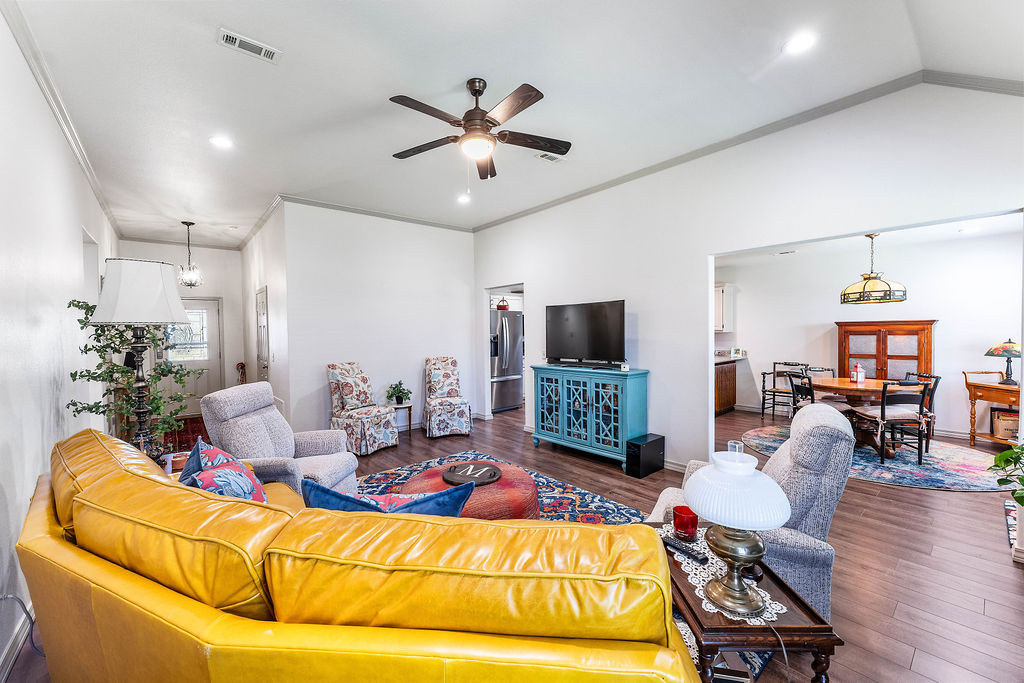 Bellview Residence Add Ph 1 Rogers - Residential