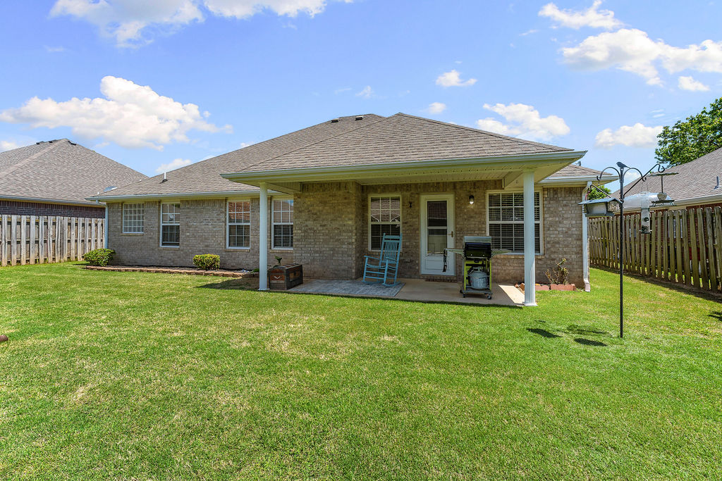 Bellview Residence Add Ph 1 Rogers - Residential