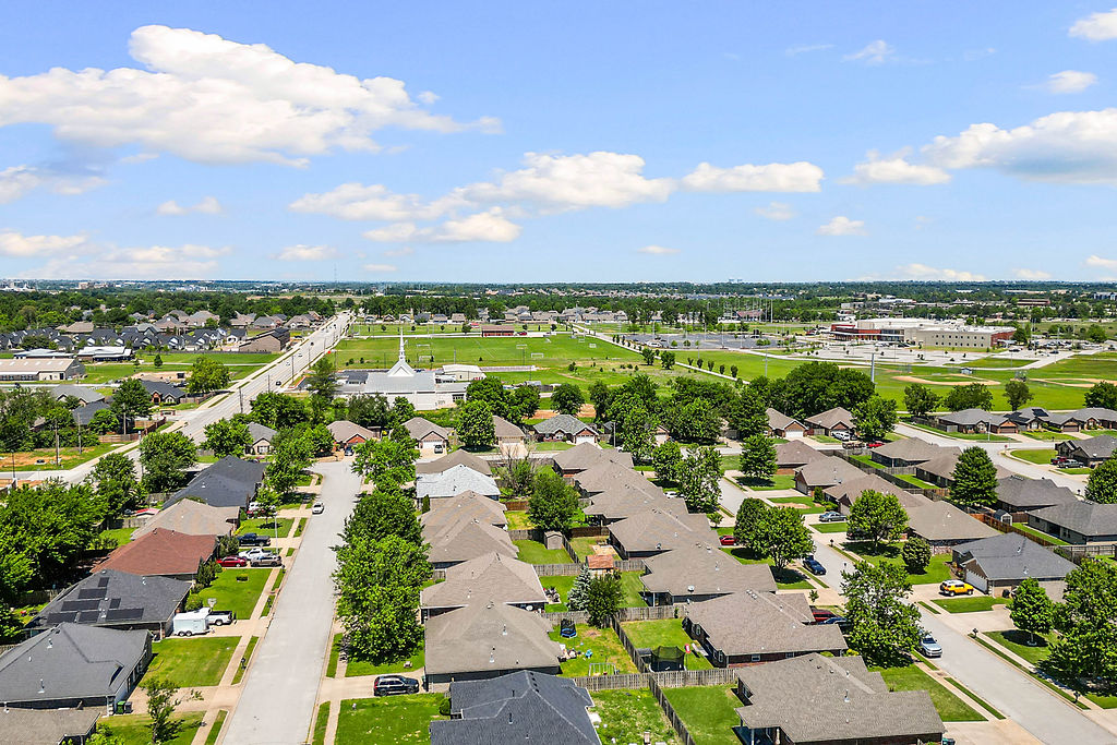 Bellview Residence Add Ph 1 Rogers - Residential