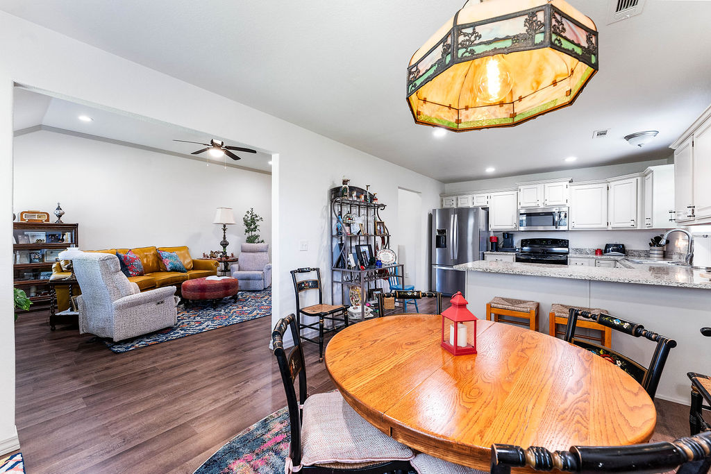 Bellview Residence Add Ph 1 Rogers - Residential