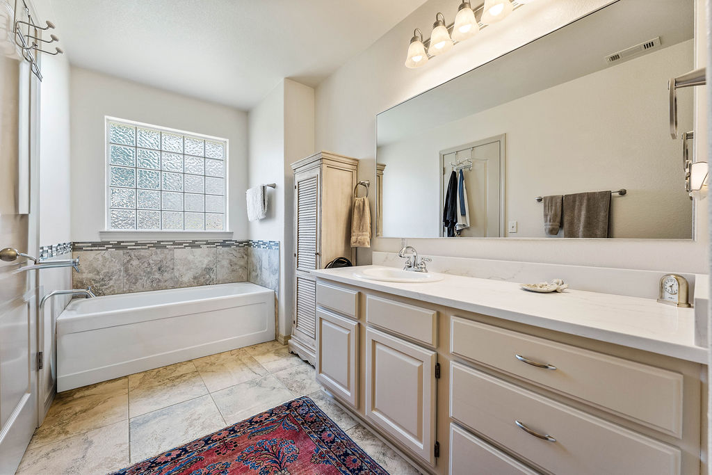 Bellview Residence Add Ph 1 Rogers - Residential