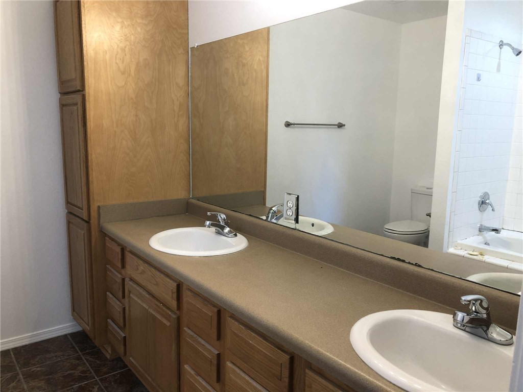 Oak Forest Phasse IV - Residential
