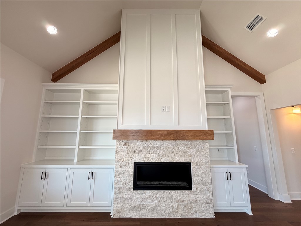 Crescent View - Residential