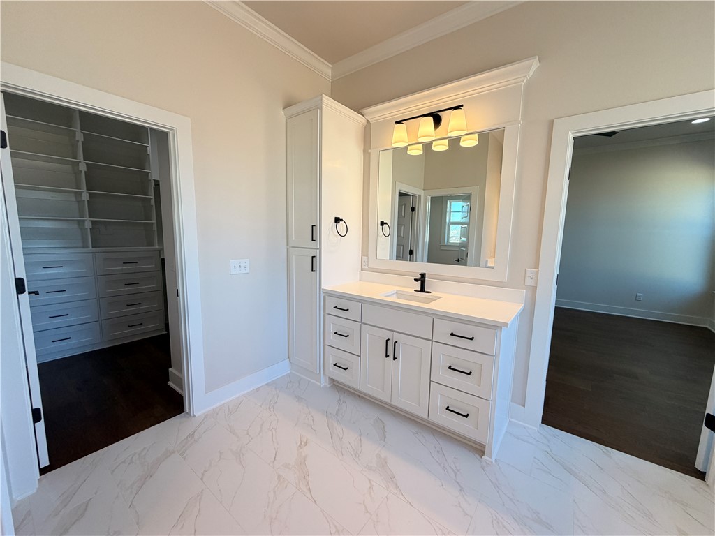 Crescent View - Residential