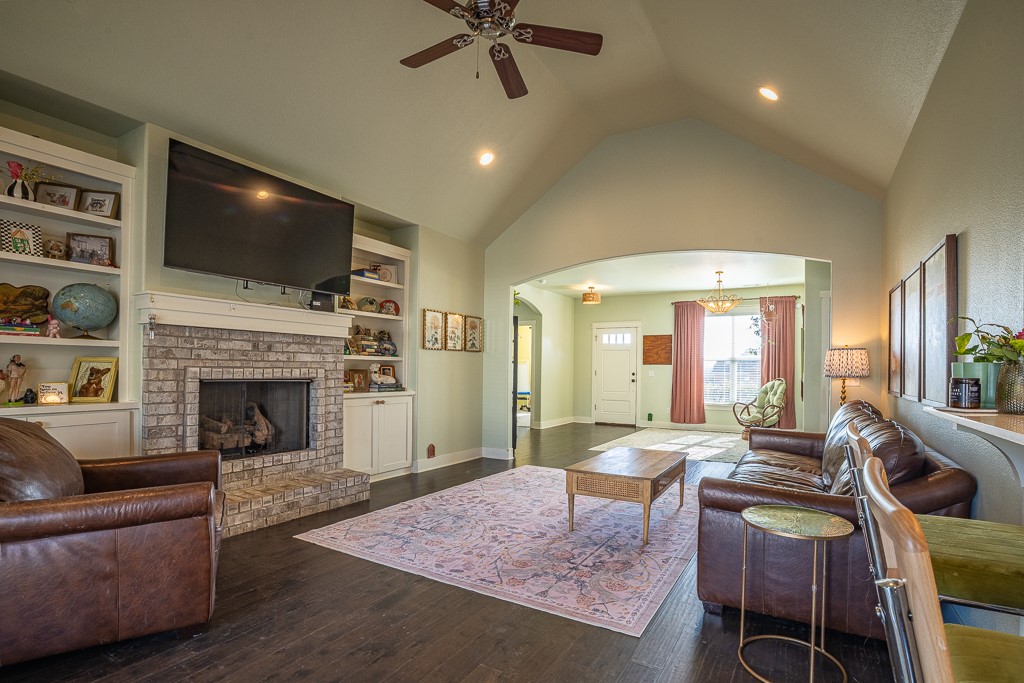 Hughmount Village - Residential