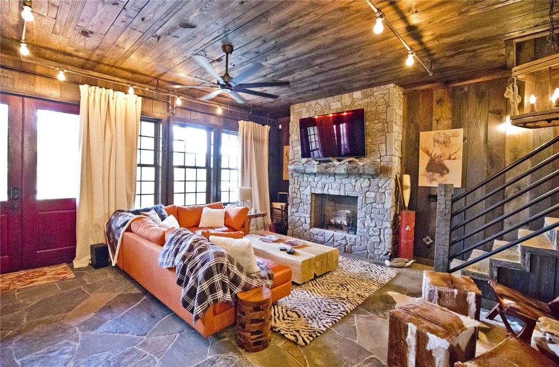 Rambo Riviera - Residential