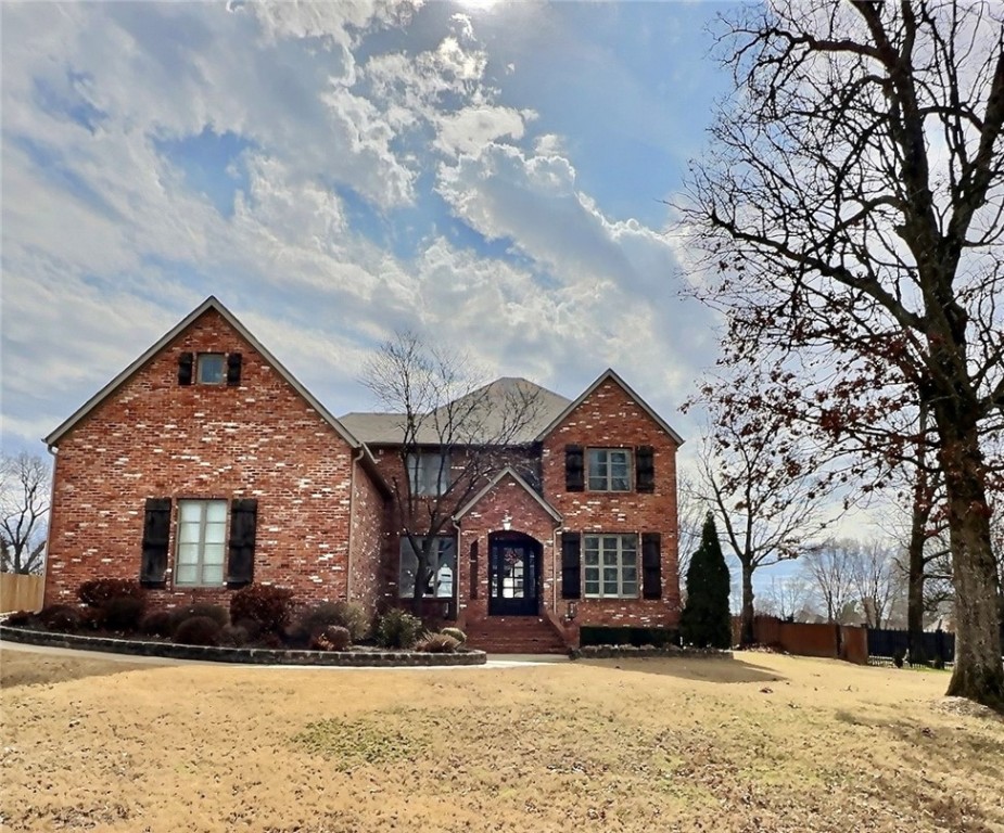Beautiful home located in the desirable Willow Bend subdivision, sitting on a mature lot. Features include 6 bedrooms, 4 bathrooms, bonus room, in-ground saltwater pool, and NEW roof and gutters in 2022. NEW decking in 2023. New exterior HVAC units in April 2022. Centrally located in the heart of NWA. Call to set up your showing today!