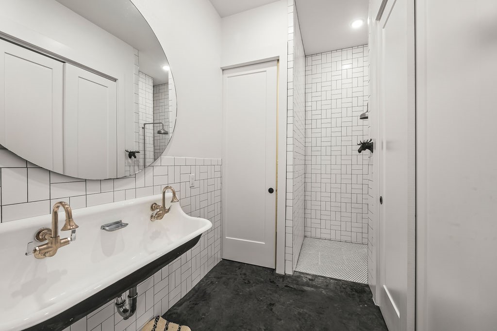 Copper Ridge Sub Little Flock - Residential