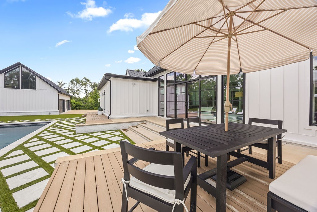 Copper Ridge Sub Little Flock - Residential