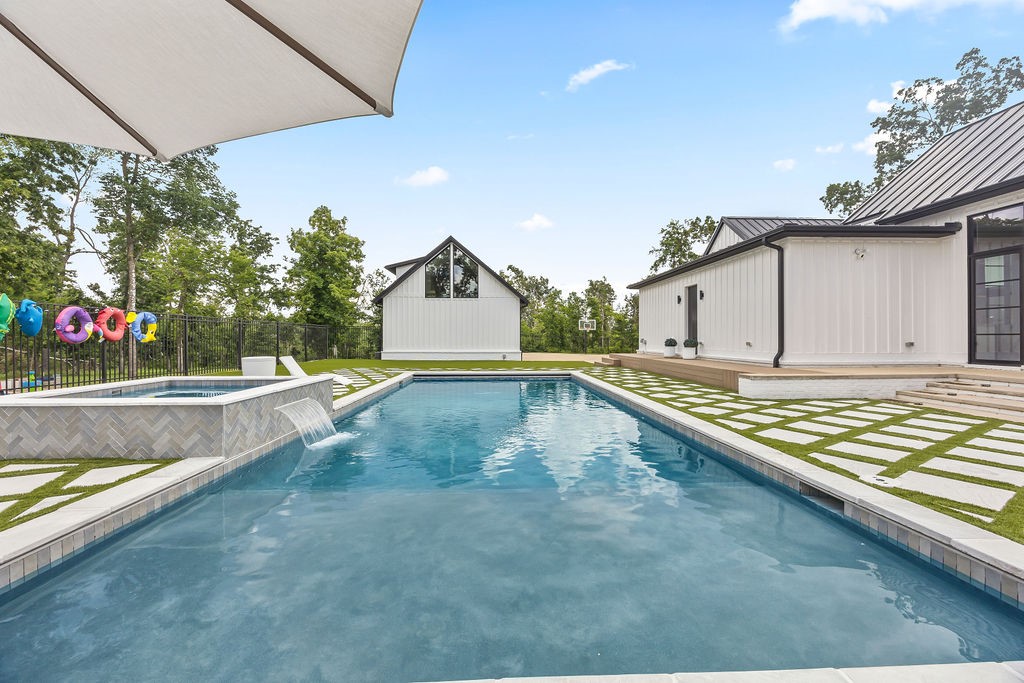 Copper Ridge Sub Little Flock - Residential