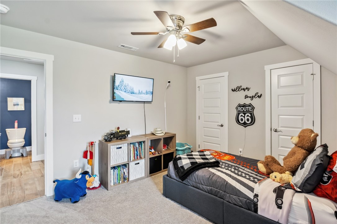 Rustic Flats Sub Gentry - Residential
