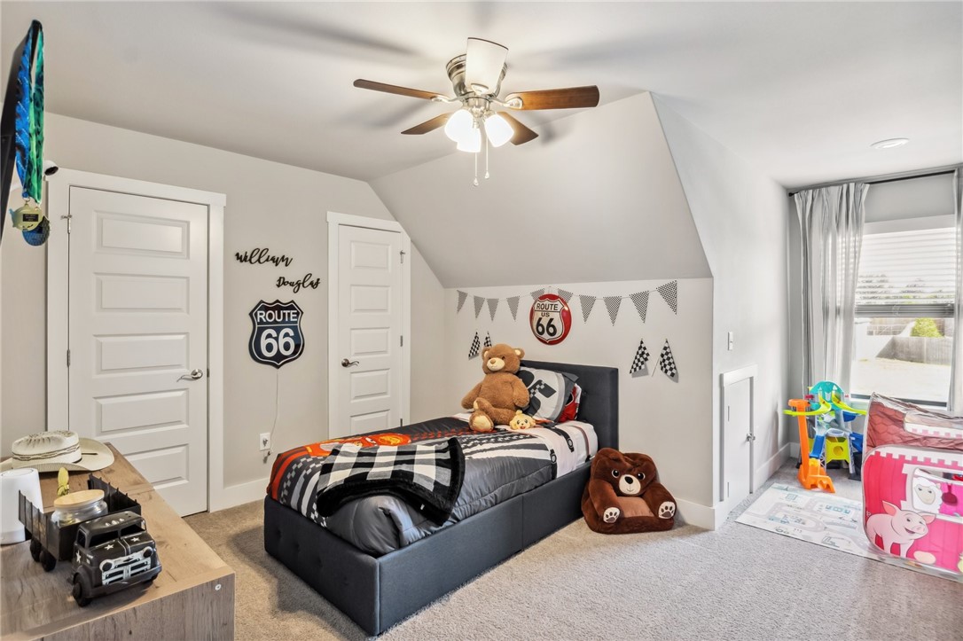 Rustic Flats Sub Gentry - Residential