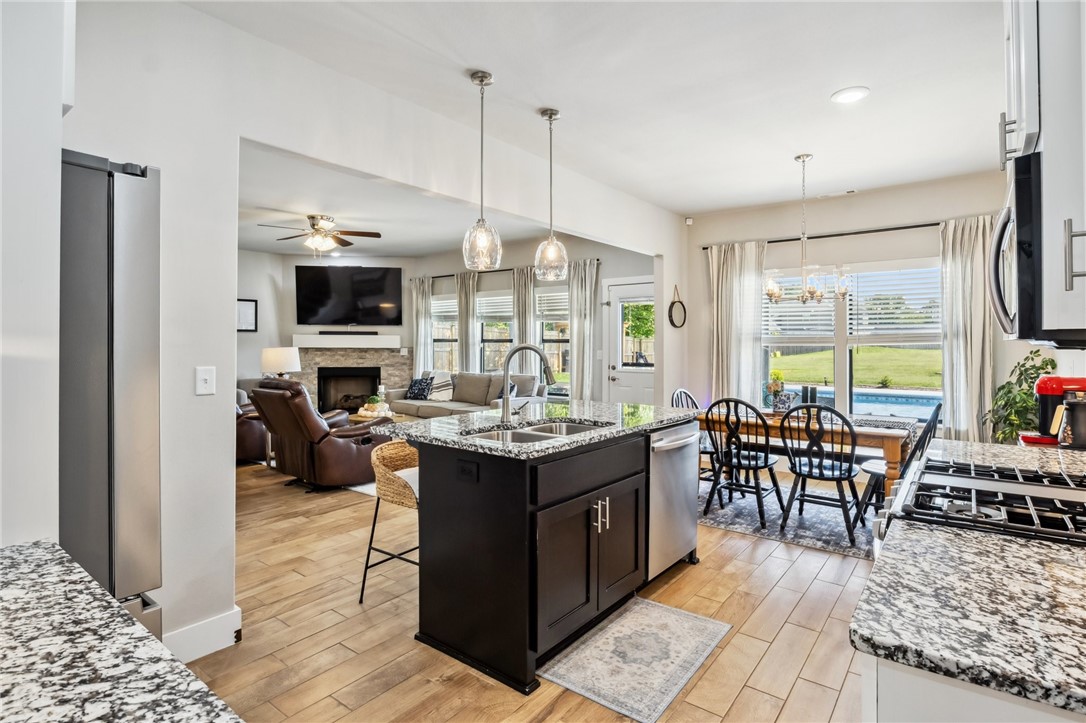 Rustic Flats Sub Gentry - Residential