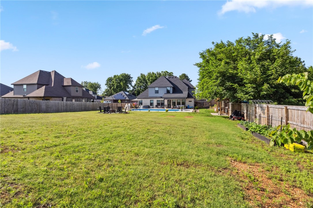 Rustic Flats Sub Gentry - Residential