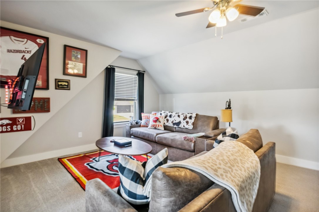 Rustic Flats Sub Gentry - Residential