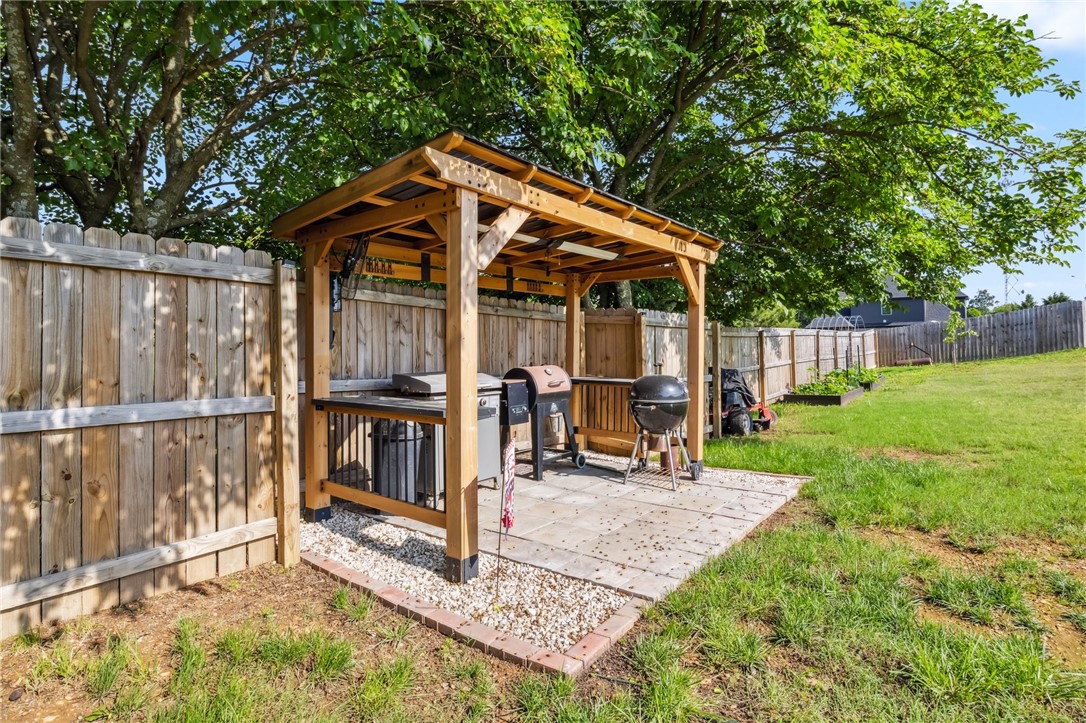 Rustic Flats Sub Gentry - Residential