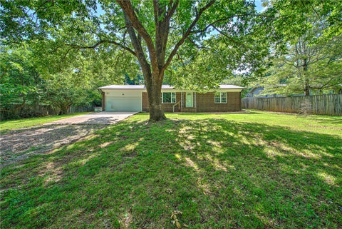 Photo of 16 N Redbud Avenue, West Fork, AR 72774 (MLS # 1355523)