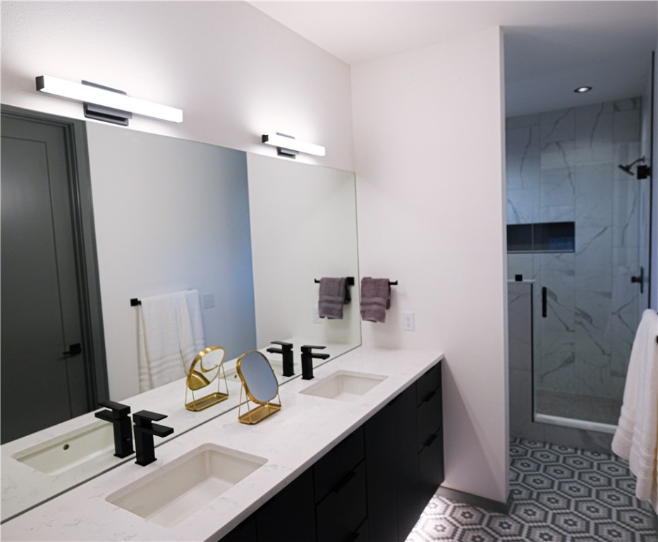 W A BURK'S ADD-BENTONVILLE - Residential