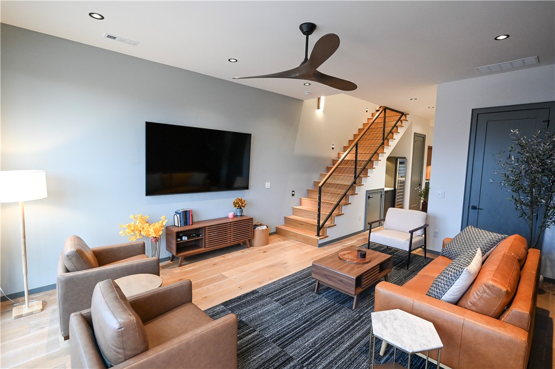 W A BURK'S ADD-BENTONVILLE - Residential