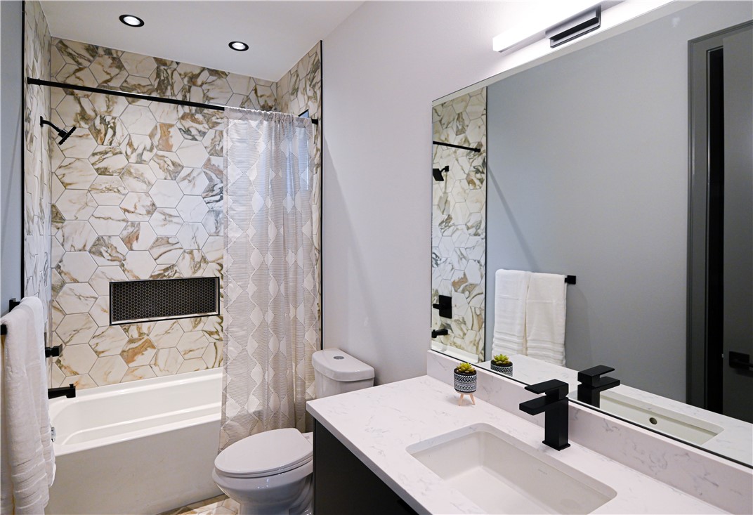 W A BURK'S ADD-BENTONVILLE - Residential