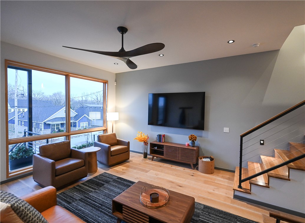 W A BURK'S ADD-BENTONVILLE - Residential