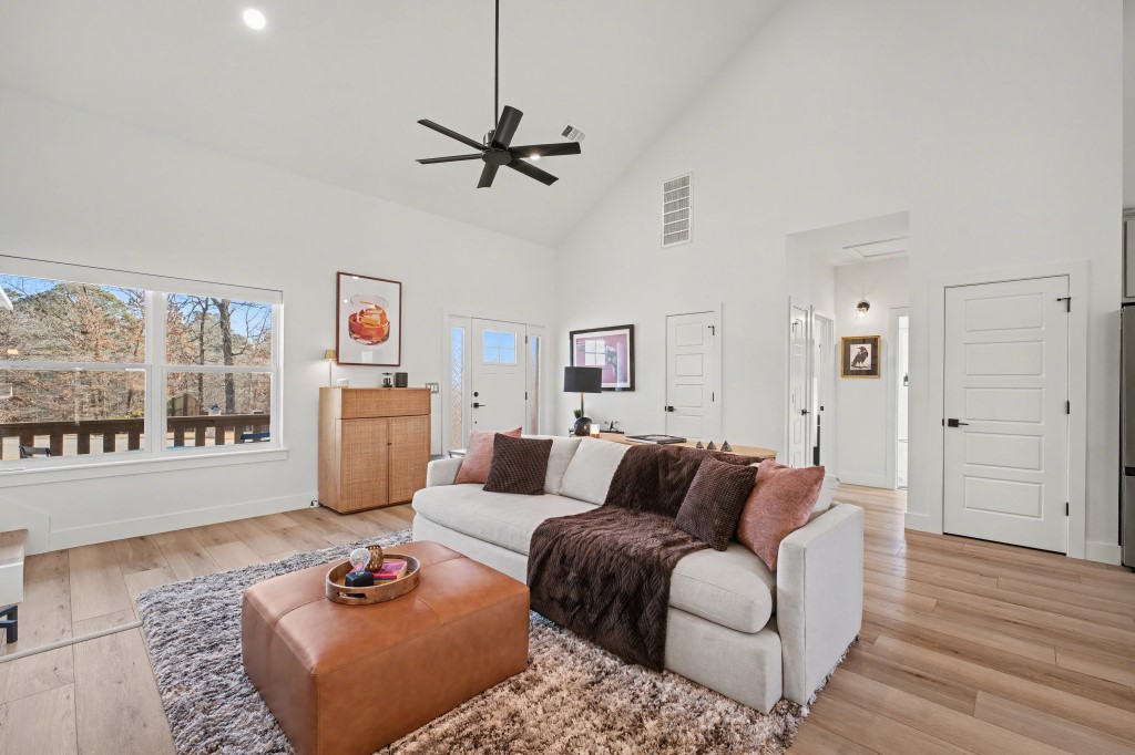 Lands End Sub Bvv - Residential