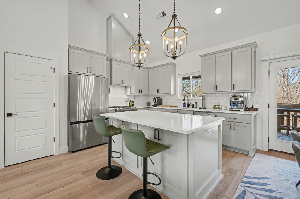 Lands End Sub Bvv - Residential