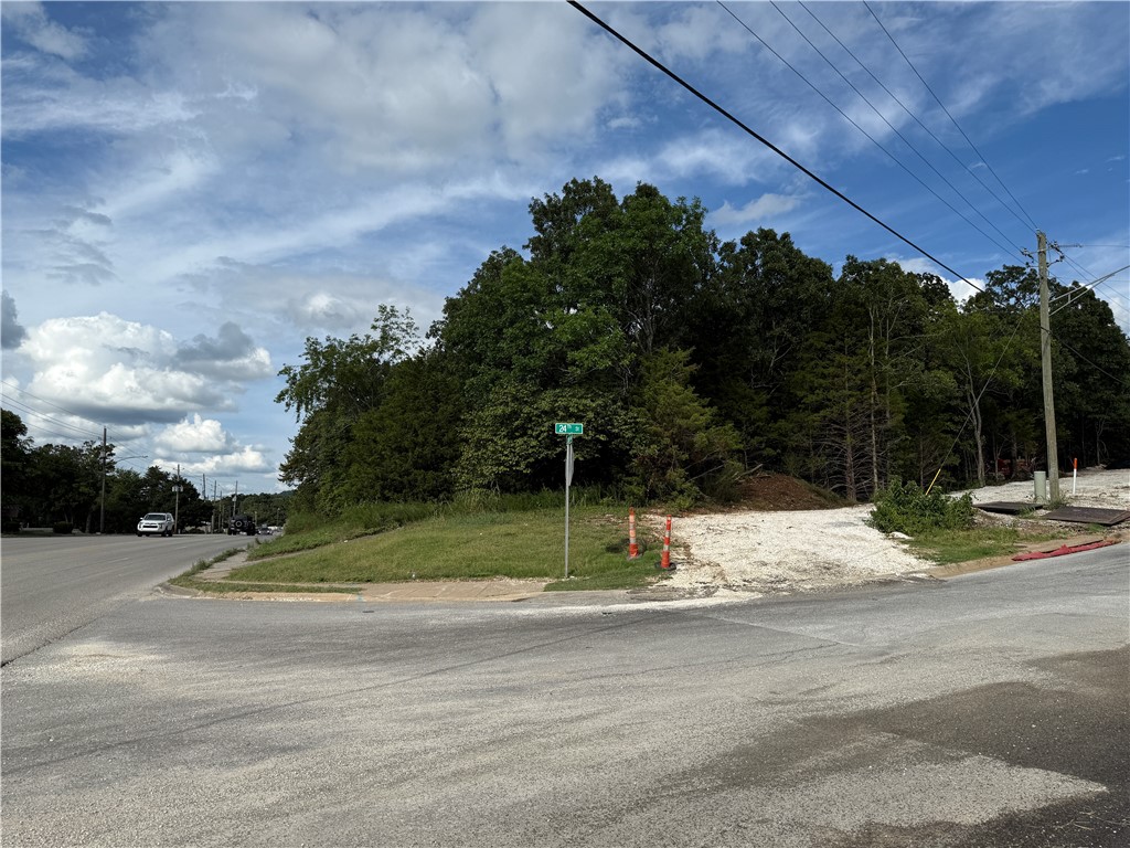 Fayetteville Outlots - Land