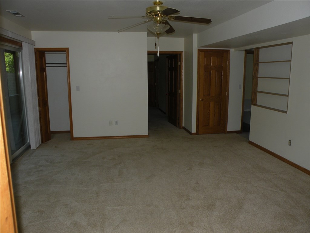 Unit 114 Holiday Island - Residential